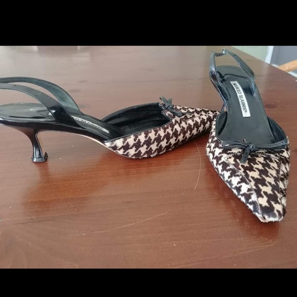 Manolo Blahnik Carolyne Slingbacks - Picture 2 of 2